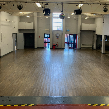 Learn to Dance at Ceroc Swindon - Gorse Hill Community Centre 